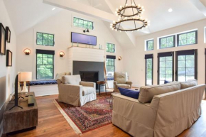 Gorgeous Renovation Walk to Water